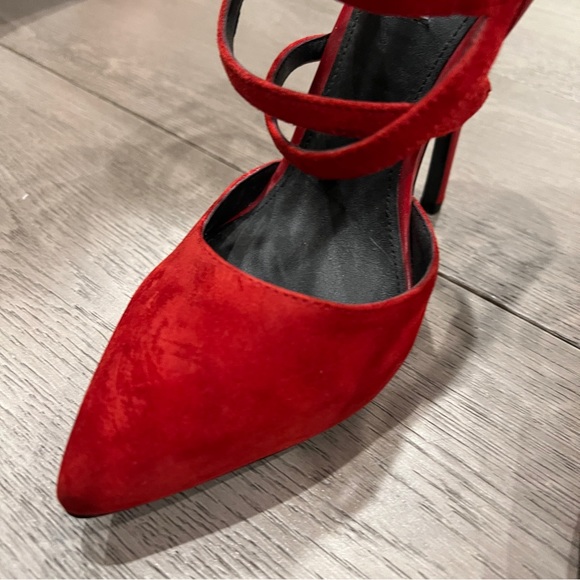 NWOT Steve Madden ‘Netty’ Red Suede Pointed Strappy Stiletto Heels - Picture 4 of 8